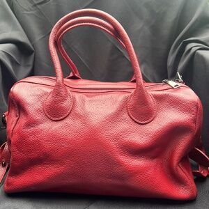 Beck Bag Hayes In Barcelona Red with Shoulder strap